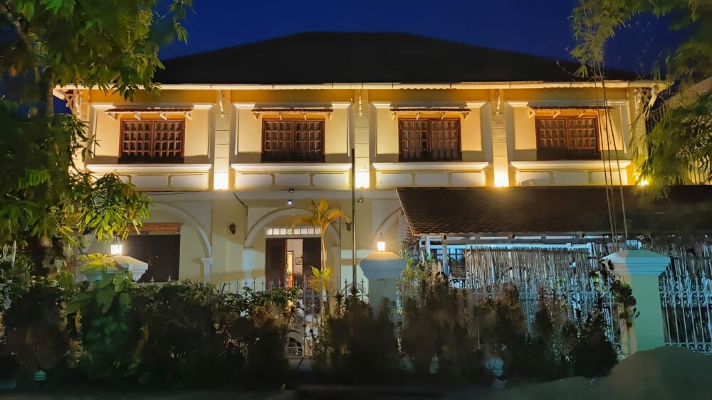 Au Cabaret Vert Battambang Rondreis Cambodia Vakantie Original Asia