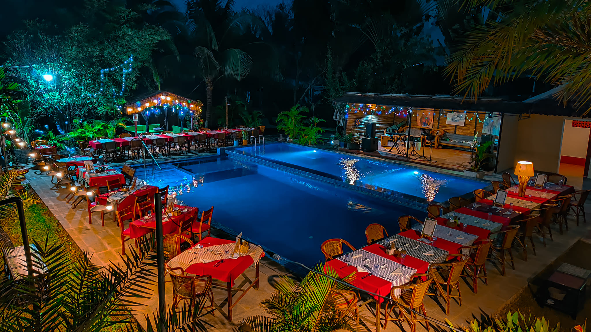 Au Cabaret Vert Battambang Rondreis Cambodia Vakantie Original Asia