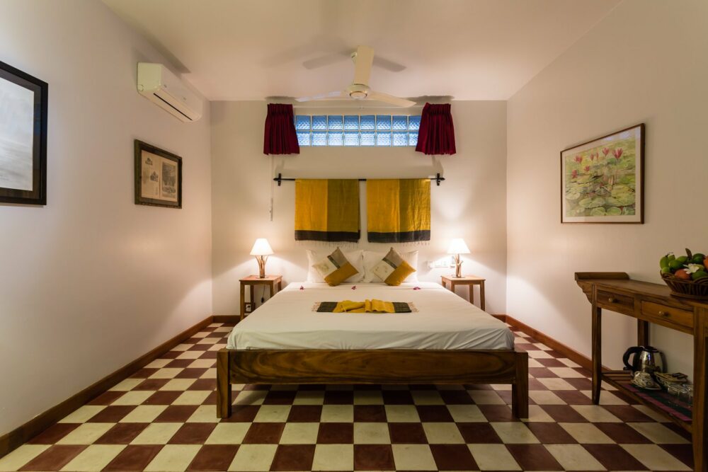 Au Cabaret Vert Battambang Rondreis Cambodia Vakantie Original Asia