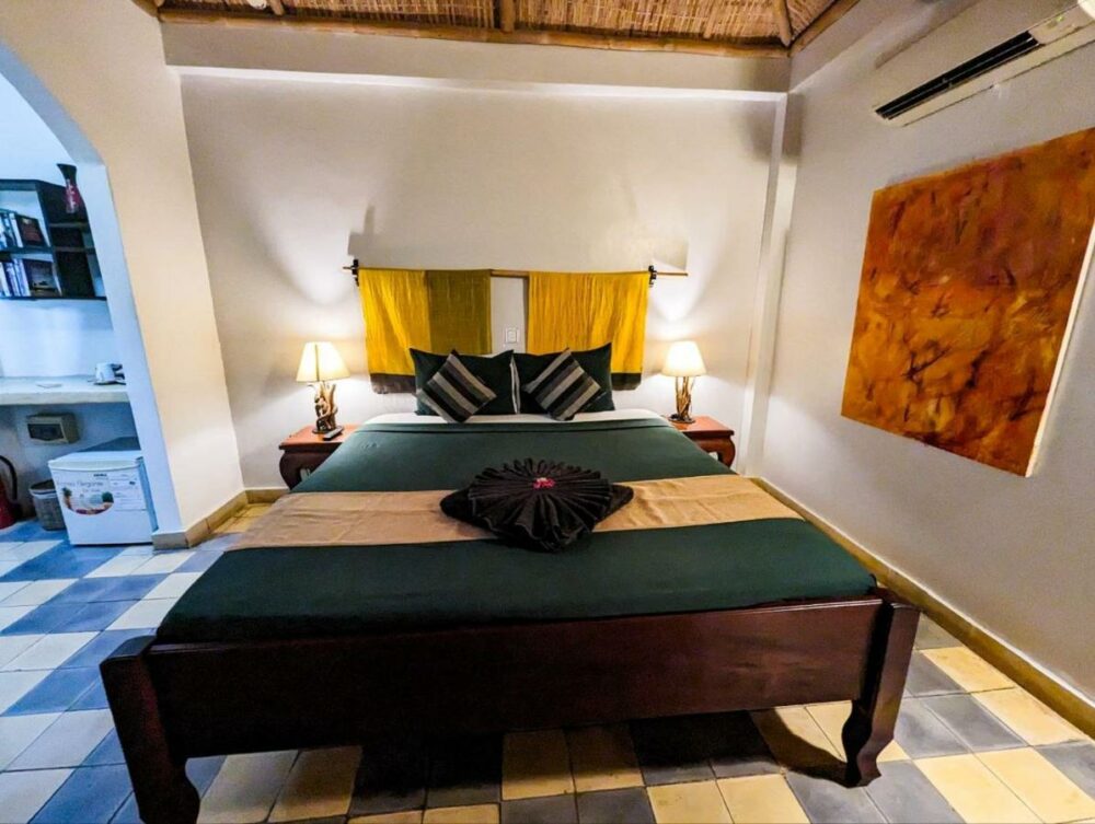 Au Cabaret Vert Battambang Rondreis Cambodia Vakantie Original Asia