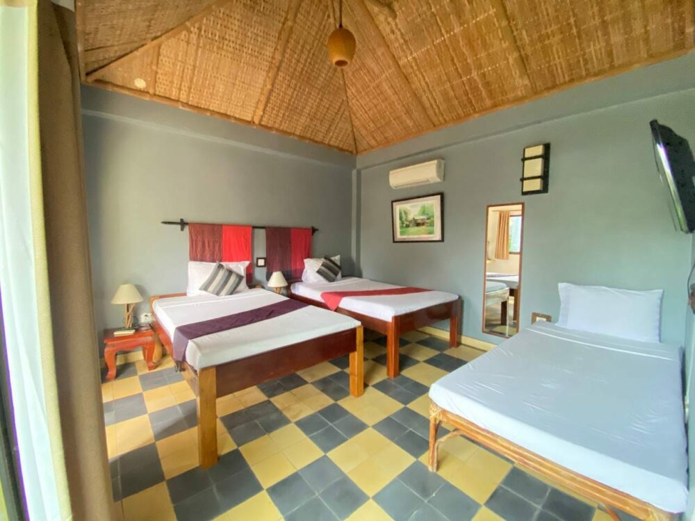 Au Cabaret Vert Battambang Rondreis Cambodia Vakantie Original Asia