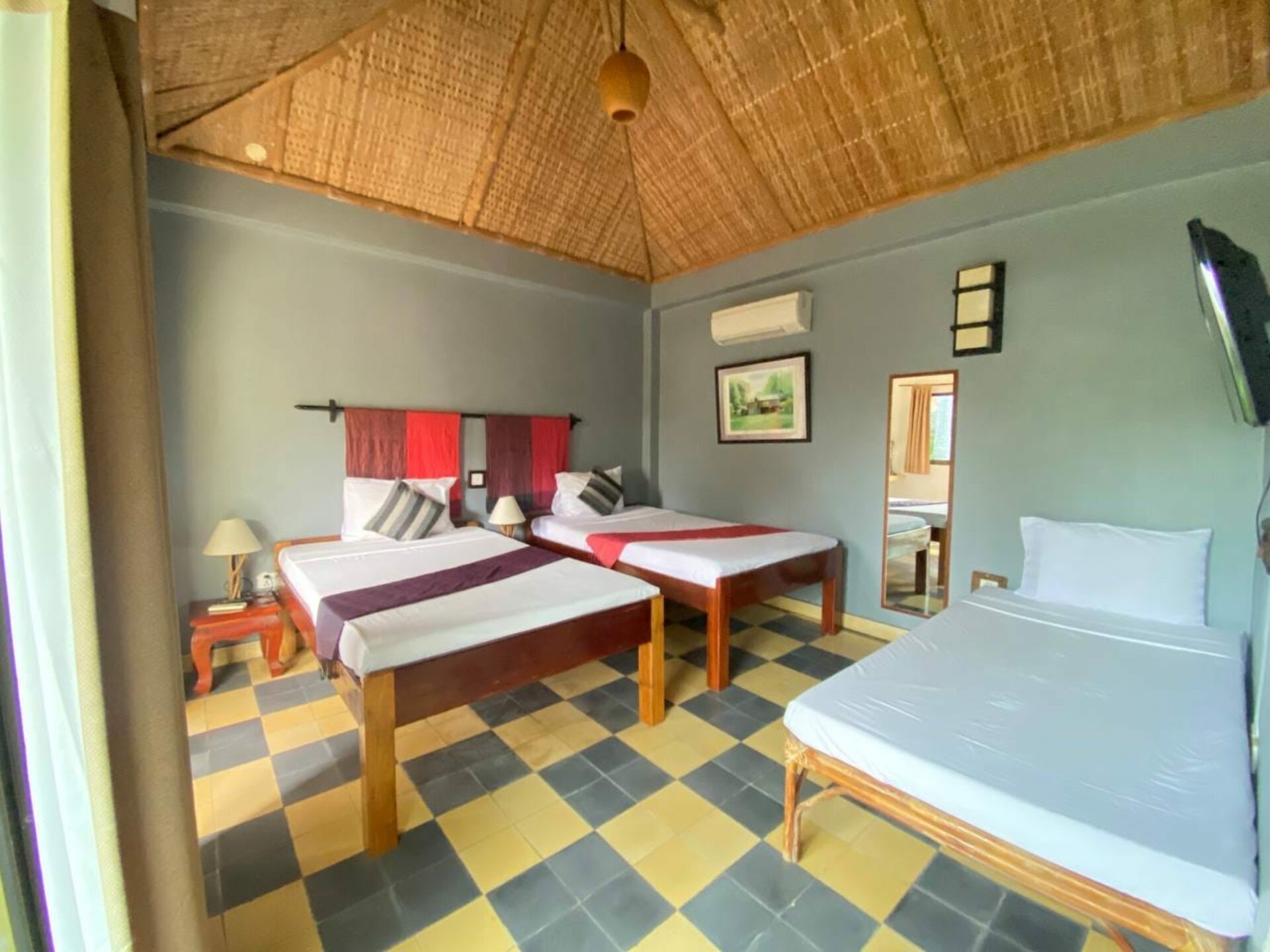 Au Cabaret Vert Battambang Rondreis Cambodia Vakantie Original Asia