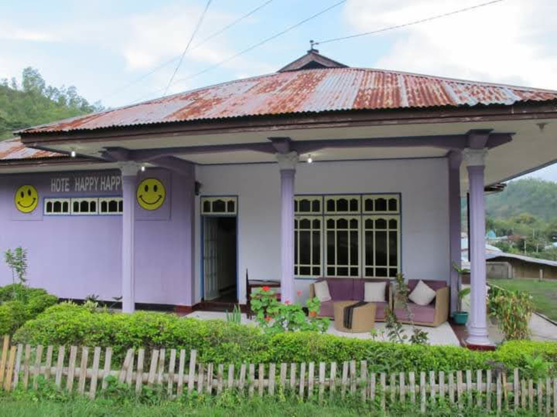 Hotel Happy Happy Bajawa Rondreis Indonesia Vakantie Original Asia