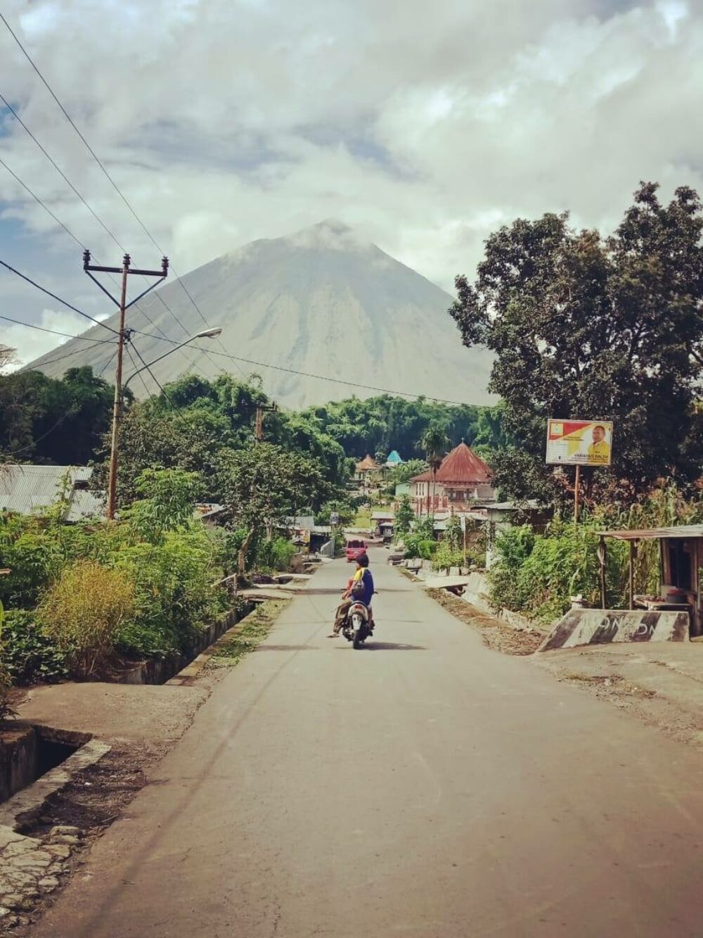 Hotel Happy Happy Bajawa Rondreis Indonesia Vakantie Original Asia