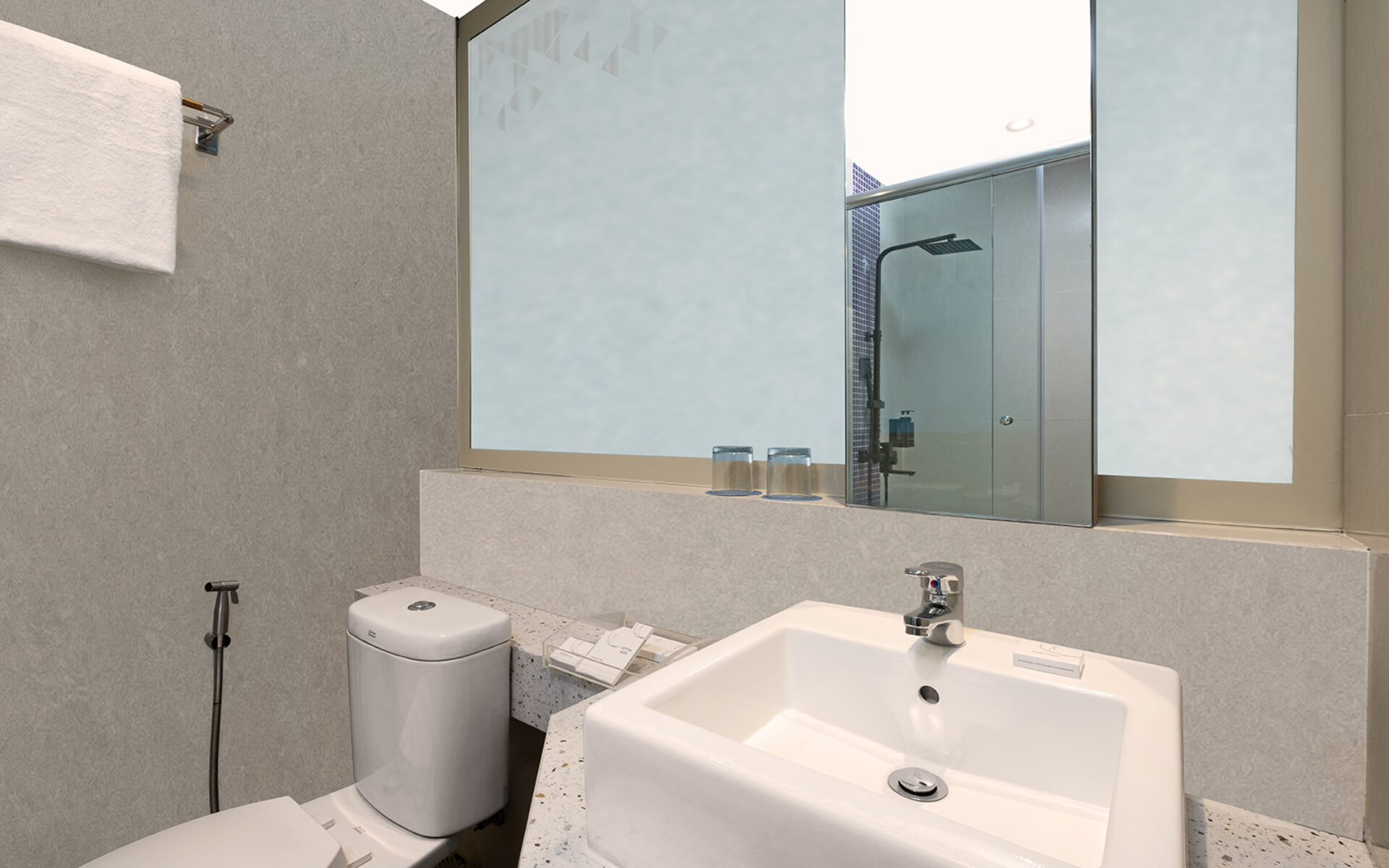 Oakwood Merdeka Bandung Java Rondreis Indonesia Vakantie Original Asia