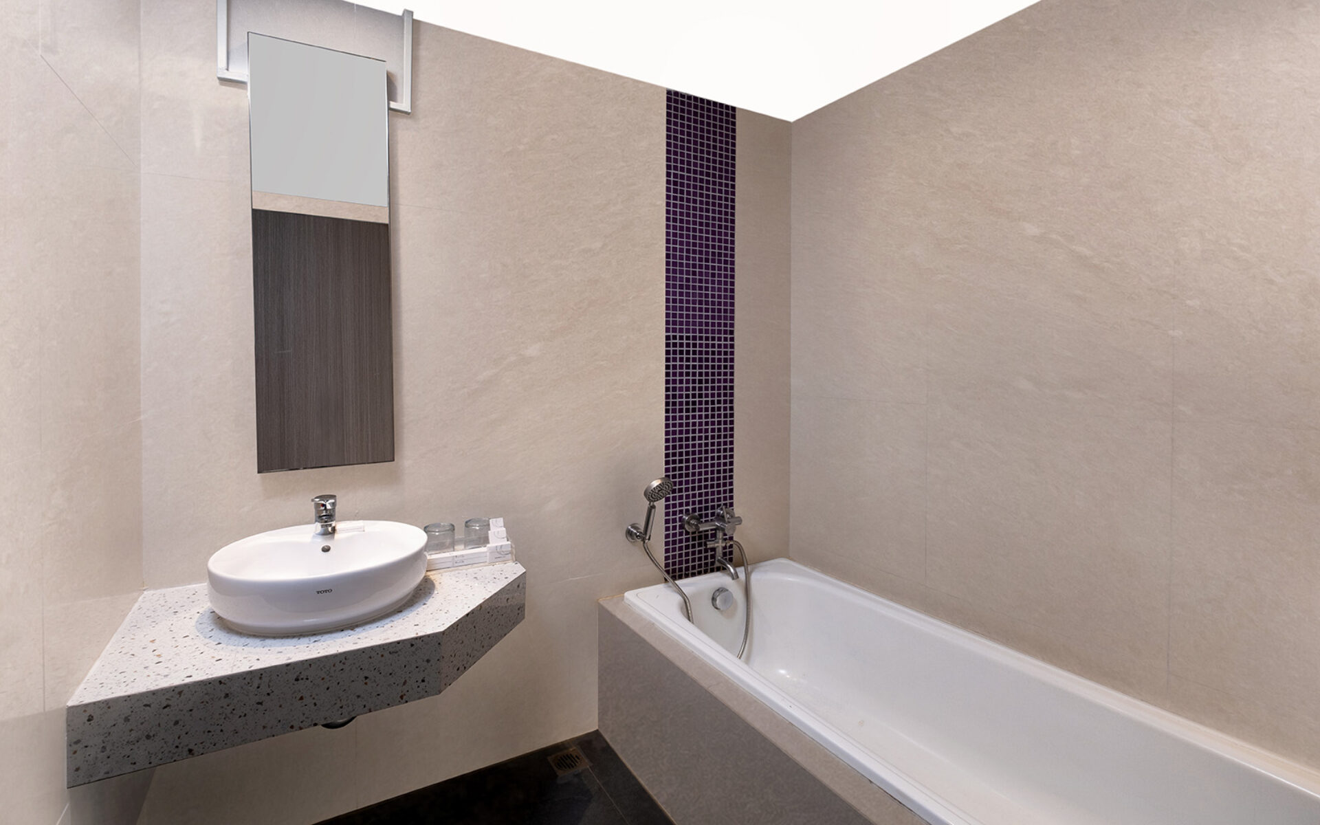 Oakwood Merdeka Bandung Java Rondreis Indonesia Vakantie Original Asia